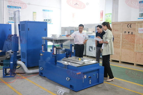 ISTA 1A, CEI en GJB 150,25 Normen 300kg. F Shaker Table Vibration Testing Machine voor Laboratorium
